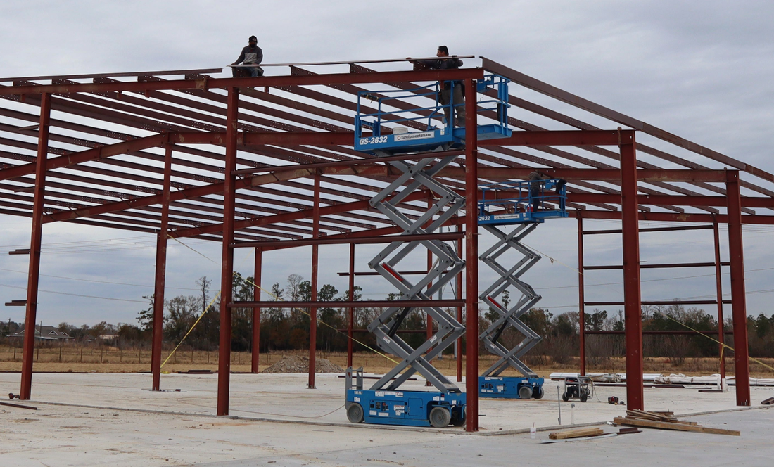 20,000 square foot metal shop frame - Metal Building Contractors - Sulphur Louisiana 